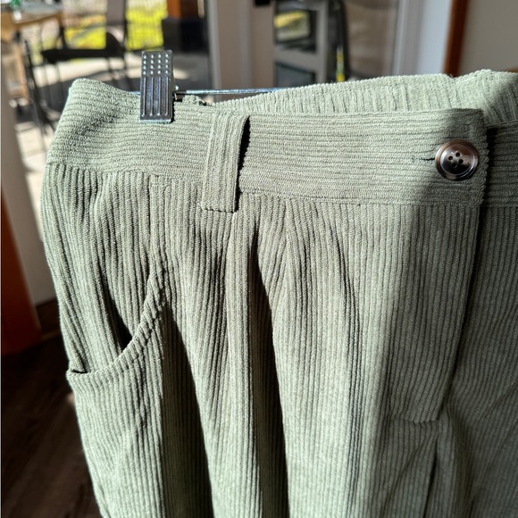 Womens Halara Stretch Green Corduroy Pants Large - Picture 2 of 9